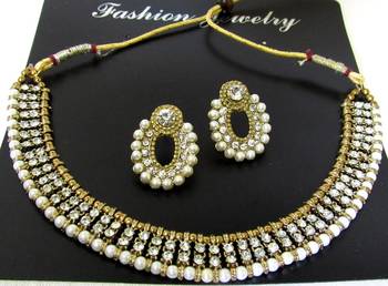 Antic white stone pearl necklace set 1
