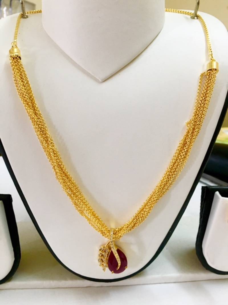 Gold and Ruby Pendant set
