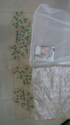 Light White Embroidered Georgette Saree With Blouse 4