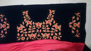 Pink Embroidered Silk Saree With Blouse 5
