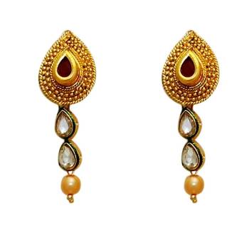 Three  Line White Pearl Ad Tilak Shape Ad Rajwadi Necklace Set For Women 2