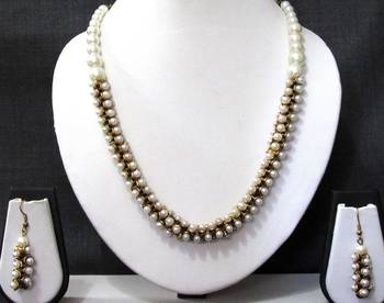 Nice white pearl Necklace set 1