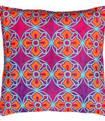 Delightful flower motif cushion cover