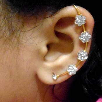 White stone golden kaan earrings 1