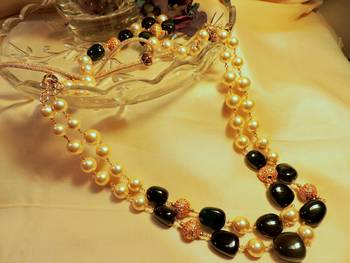 Trendy Two Layer Green Golden Balls Neckpiece 1