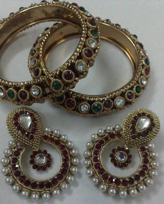 Designer Maroon colour Earings with Traditional Multi colour Kadas 1