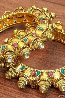 Traditional and ethnic kundan and meena bangles