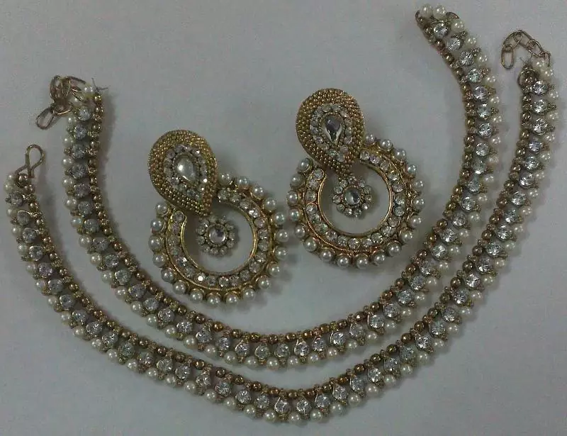 Designer Kundan Earings with Traditional Anklets