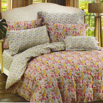 Multicolor Cotton Double Bedsheet With Spraeded Paisley Print 1