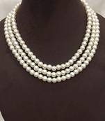 Triple Layered Pearls Necklace