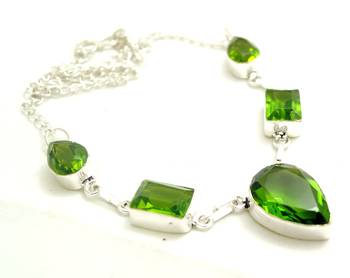 Sizzling Silver plated crystal necklace 1