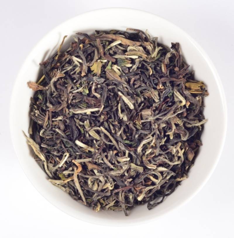 Darjeeling Tea Premium Quality with Silver Tips Indian Chai Garden Fresh Tea Pure Loose Leaf 100gm (3.52 oz)