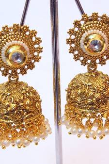 Gold PEARL KUNDAN JHUMKI EARRING