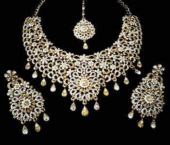 Designer golden white stone bridal necklace set with maang tikka 2