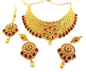 Ethnic Kemp Stone Bridal Choker Necklace Set With Maang Tikka 3