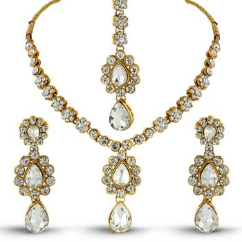 Gracefull Design Austrian Stone Gold Finishing Necklace Set With Maang Tikka 2