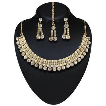 Austrian Stone With Pearl Gold Finishing Party Wear Necklace Set With Maang Tikka 1