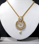 Golden white drop stone pendant chain necklace set