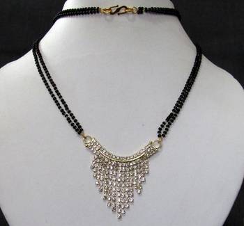Stone pendant mangalsutra necklace 1