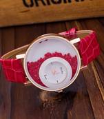 New Fashion red color stylist r women's wear Leather strap Quartz Wristwatch