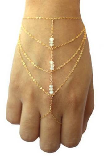 Pearl golden Chain Exclusive designer classic pretty haathful