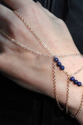 Pearl golden Chain Exclusive designer classic pretty haathful