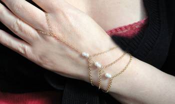 Pearl golden Chain Exclusive designer classic pretty haathful 1