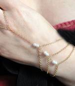 Pearl golden Chain Exclusive designer classic pretty haathful