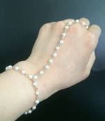 Pearl golden Chain Exclusive designer classic pretty haathful