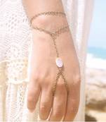 Pearl golden Chain Exclusive designer classic pretty haathful