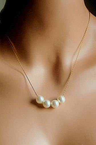 Exclusive Simple Pretty Necklace