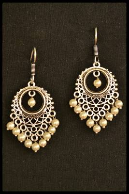 Silver metallic danglers drops 1