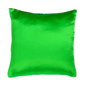 Blooming flower motif cushion cover 2