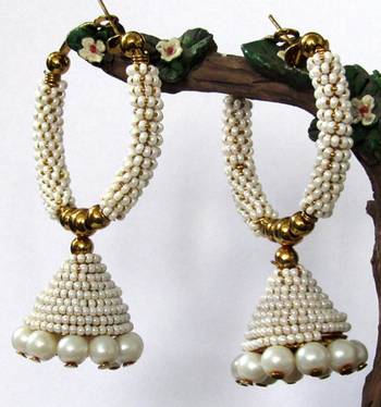 White Pearl Jhumka Earring 1