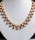 Preety white pearl choker necklace set