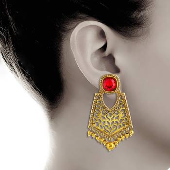 Exclusive Cut Work Design Golden Drop Dangle Earrings 3