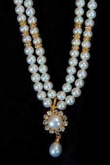 Real Pearls Double String Round Pearls Set 