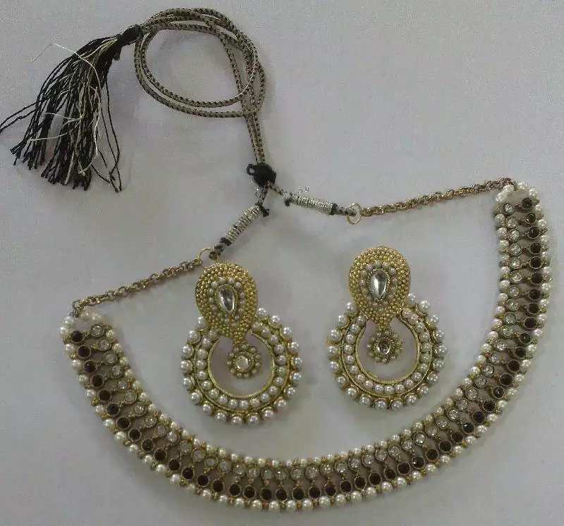 Designer Black colour Necklace set with Ethnic Pearl Earings