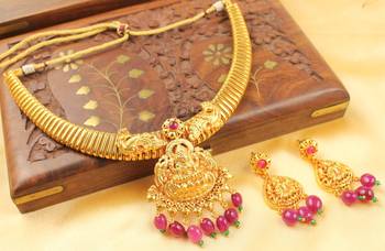 Gorgeous Ruby Bead Lakshmi Necklace Set 1