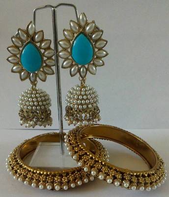 Aashiqui 2 Earings with Pearl Bangles 1