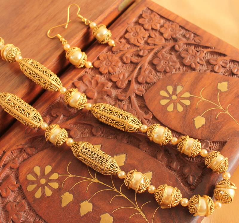 Unique Antique Matte Finish Pearl Necklace Set