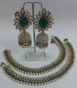 Green coloue Aashiqui 2 Earings & Anklets