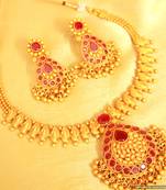 Ruby Gold Look Gerua Polish Necklace Set