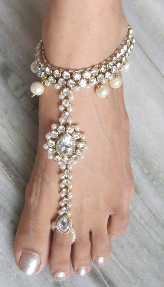 Pearl Gold Tone Beautiful Crystal Anklets Payal Pair With Attached Toe