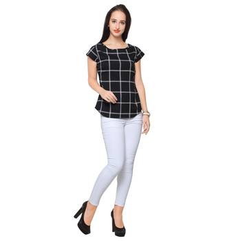 Black crepe printed stitched top 1