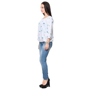 White crepe printed stitched top 2