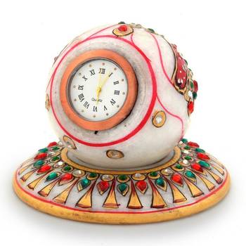 Gold painted handmade round marble table clock 1