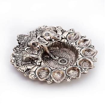 Pretty white metal god ganesha silver dia idol 2