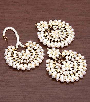 Off-White Pearls and Kundan Embellished Dangler Earrings cum Maang Tika Set 217MT75 2