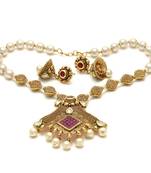 Gold pearl necklace-sets